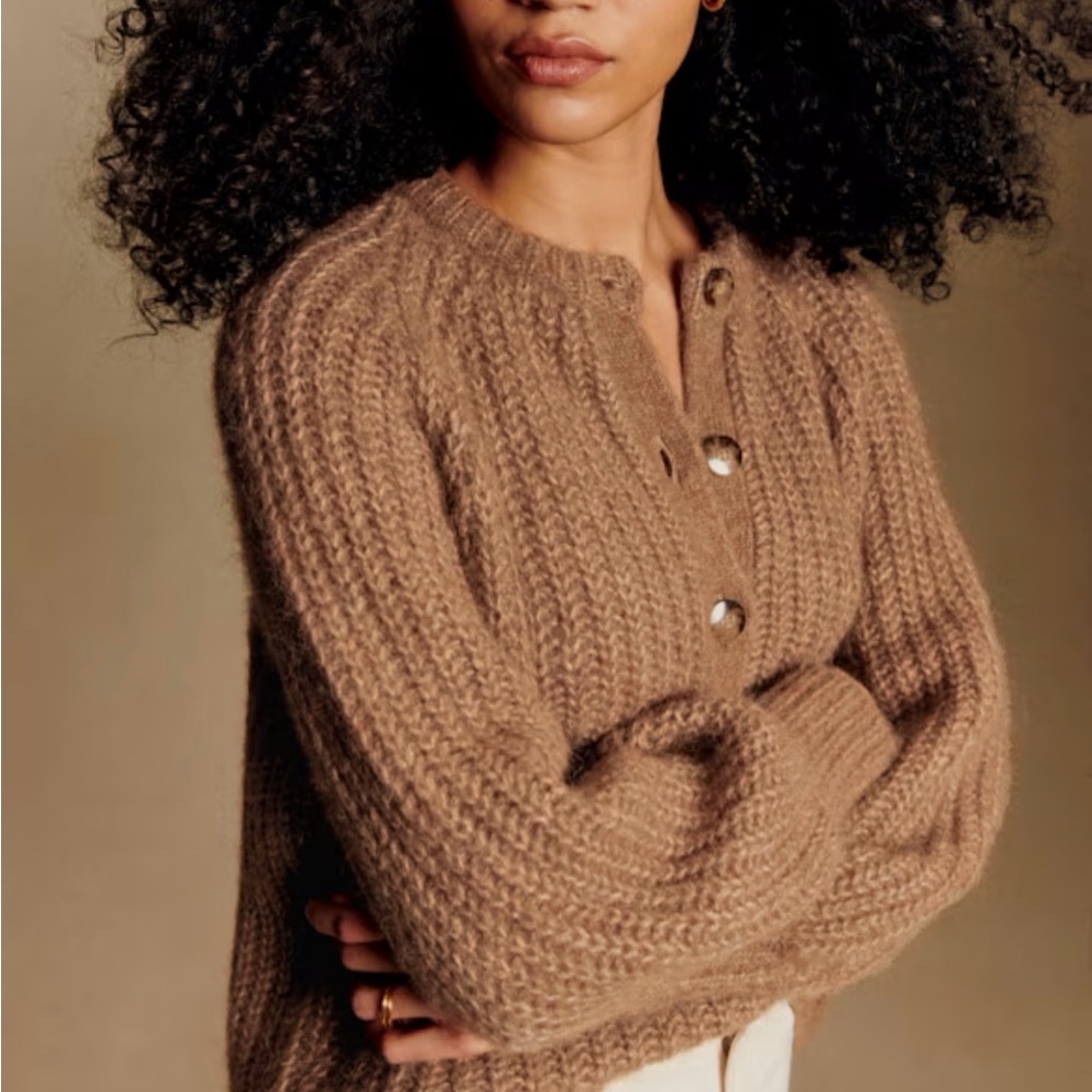 Emile Cardigan, Small